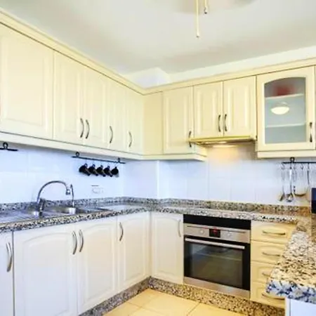 2 Bedrooms With Shared Pool Enclosed Garden And Wifi At Santa Cruz De Tenerife 1 Km Away From The Beach Apartment *