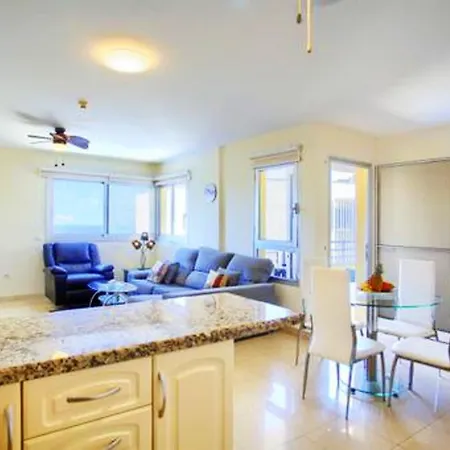 2 Bedrooms With Shared Pool Enclosed Garden And Wifi At Santa Cruz De Tenerife 1 Km Away From The Beach Apartment Playa Paraiso (Tenerife)
