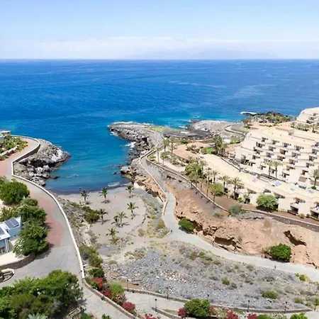 2 Bedrooms With Shared Pool Enclosed Garden And Wifi At Santa Cruz De Tenerife 1 Km Away From The Beach *